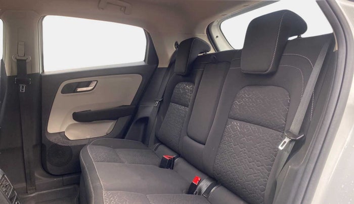 2021 Tata ALTROZ XZ PETROL, Petrol, Manual, 26,856 km, Right Side Rear Door Cabin