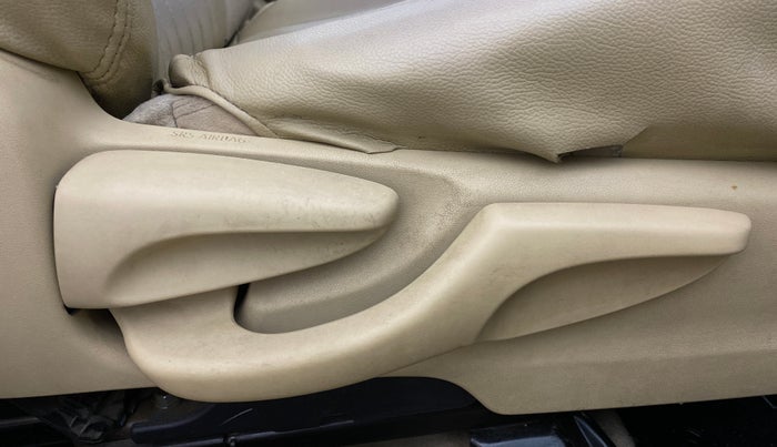 2018 Toyota YARIS V MT, Petrol, Manual, 53,957 km, Driver Side Adjustment Panel