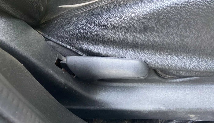 2021 Maruti Vitara Brezza VXI, Petrol, Manual, 29,033 km, Driver Side Adjustment Panel