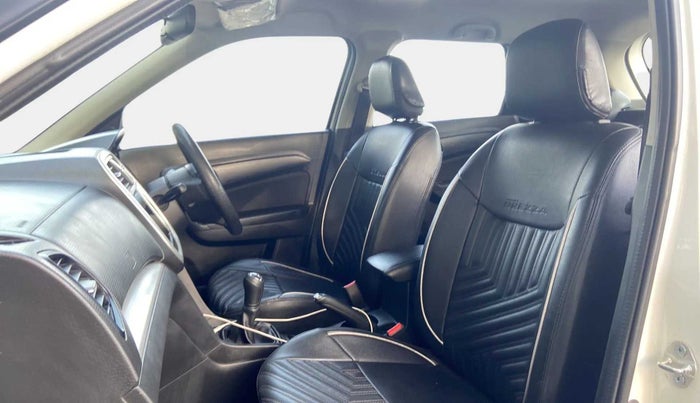 2021 Maruti Vitara Brezza VXI, Petrol, Manual, 29,033 km, Right Side Front Door Cabin