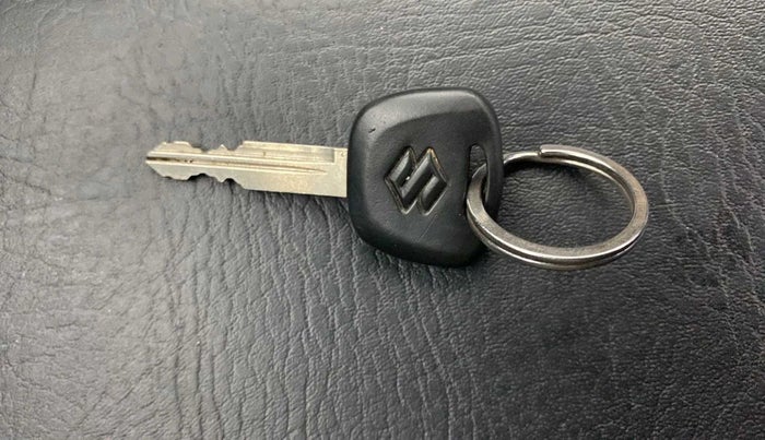 2018 Maruti Eeco 7 STR, Petrol, Manual, 25,745 km, Key Close Up