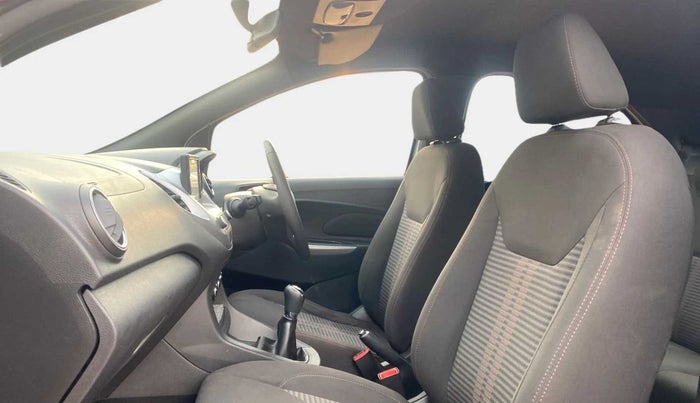 2018 Ford FREESTYLE TREND 1.2 PETROL, Petrol, Manual, 37,838 km, Right Side Front Door Cabin