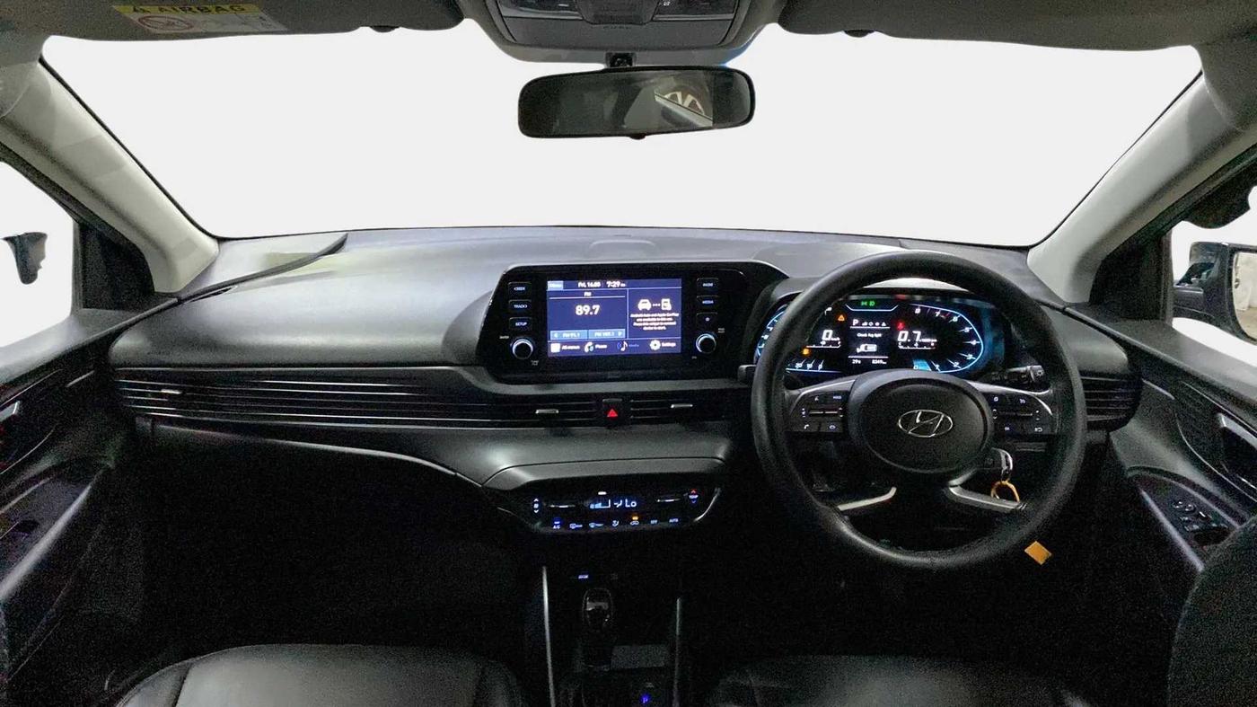 2022 Hyundai NEW I20 Sportz 1.2 IVT, Petrol, Automatic, 8,477 km, Dashboard