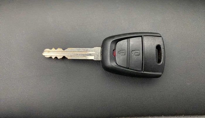 2019 Hyundai NEW SANTRO SPORTZ MT, Petrol, Manual, 18,901 km, Key Close Up