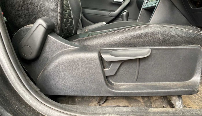 2021 Volkswagen Polo HIGHLINE 1.0L, Petrol, Manual, 70,445 km, Driver Side Adjustment Panel