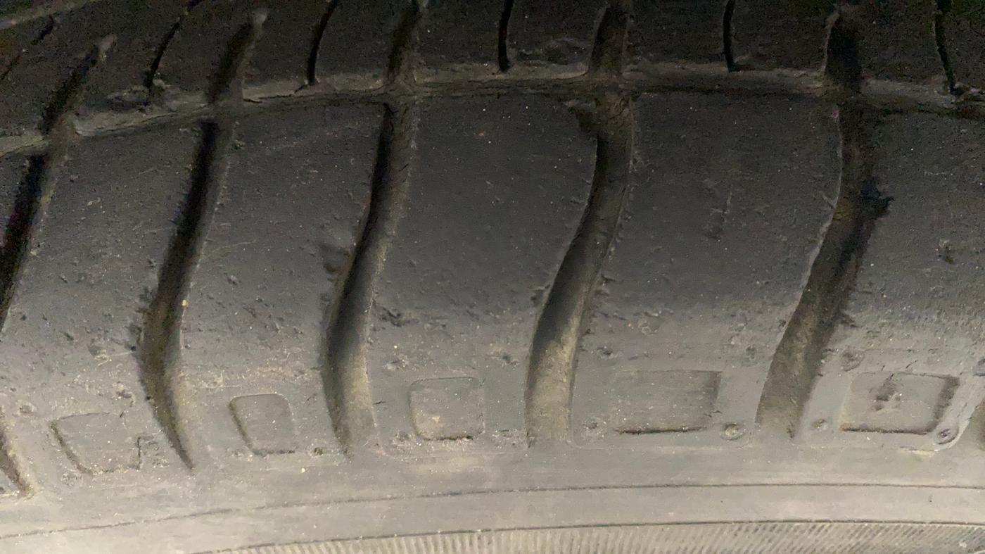 2017 Maruti Alto 800 LXI, Petrol, Manual, 23,280 km, Right Front Tyre Tread