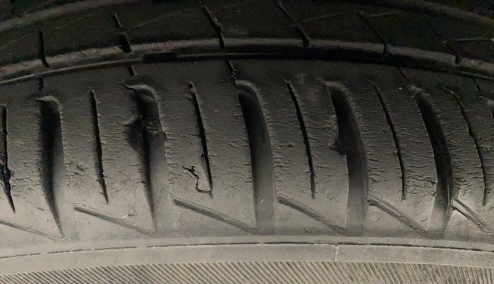 2020 Hyundai NEW SANTRO MAGNA, Petrol, Manual, 17,080 km, Right Front Tyre Tread