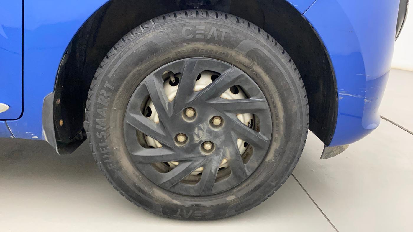 2020 Hyundai NEW SANTRO MAGNA, Petrol, Manual, 17,080 km, Right Front Wheel