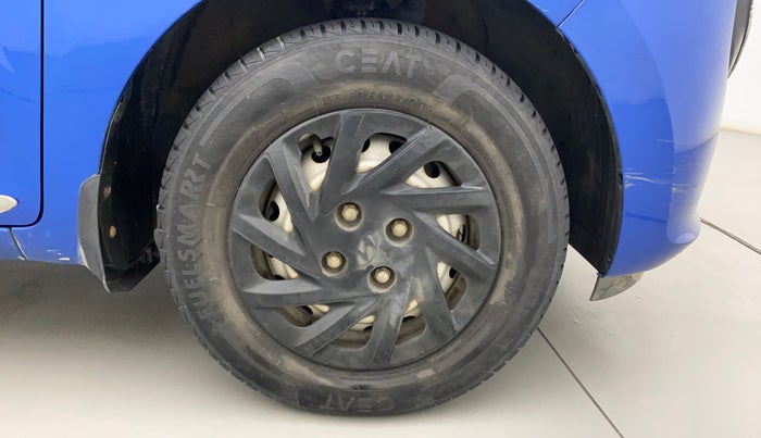 2020 Hyundai NEW SANTRO MAGNA, Petrol, Manual, 17,080 km, Right Front Wheel