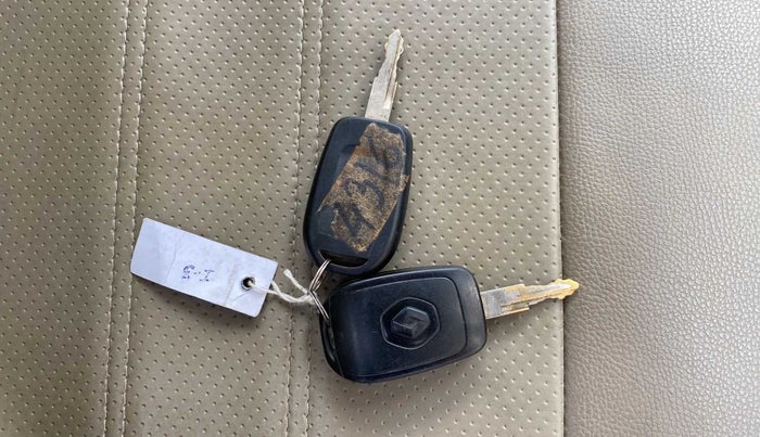 2016 Renault Kwid RXL, Petrol, Manual, 18,573 km, Key Close Up