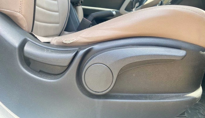 2018 Hyundai Creta SX PLUS 1.6 PETROL, Petrol, Manual, 61,103 km, Driver Side Adjustment Panel