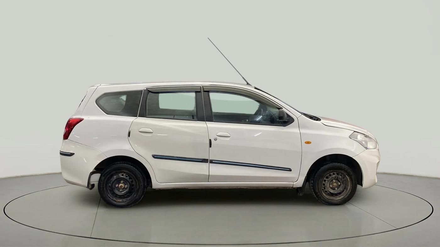 2018 Datsun Go Plus T, CNG, Manual, 46,921 km, Right Side View