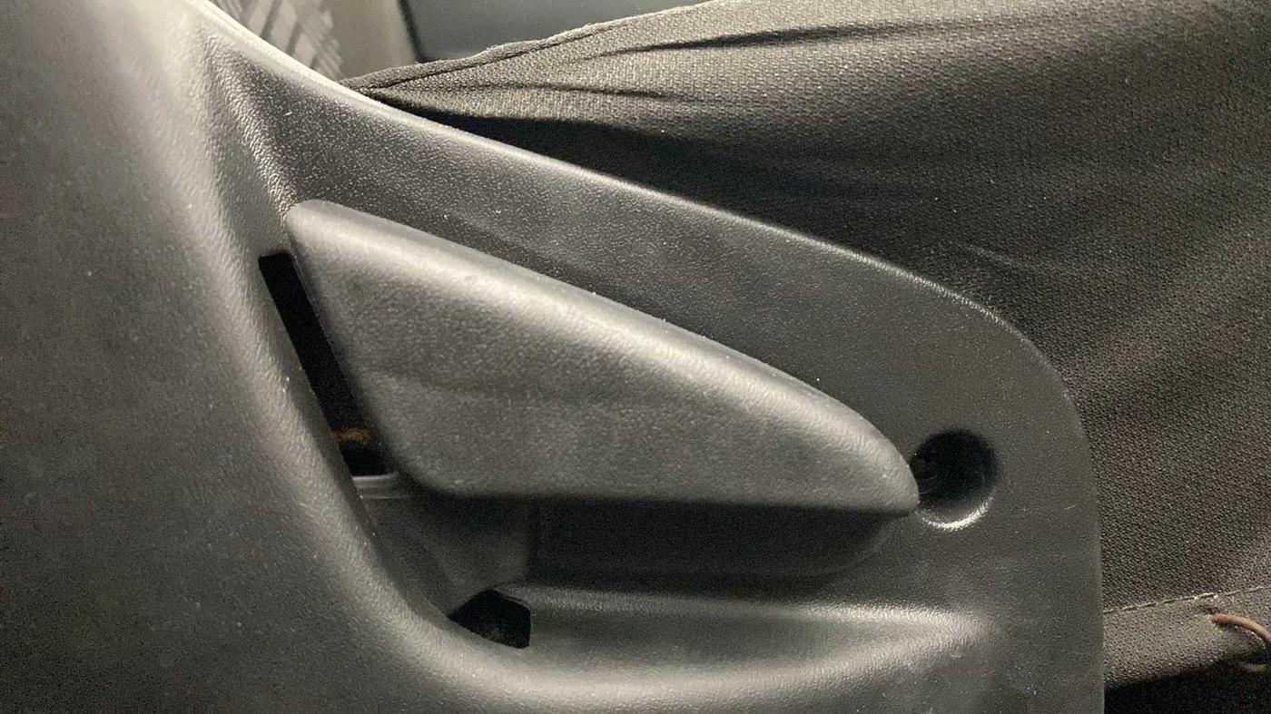 2018 Datsun Go Plus T, CNG, Manual, 46,921 km, Driver Side Adjustment Panel