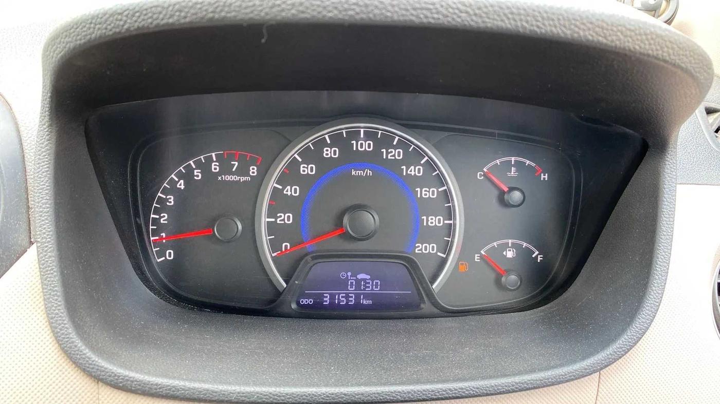 2016 Hyundai Grand i10 MAGNA 1.2 KAPPA VTVT, Petrol, Manual, 31,546 km, Odometer Image