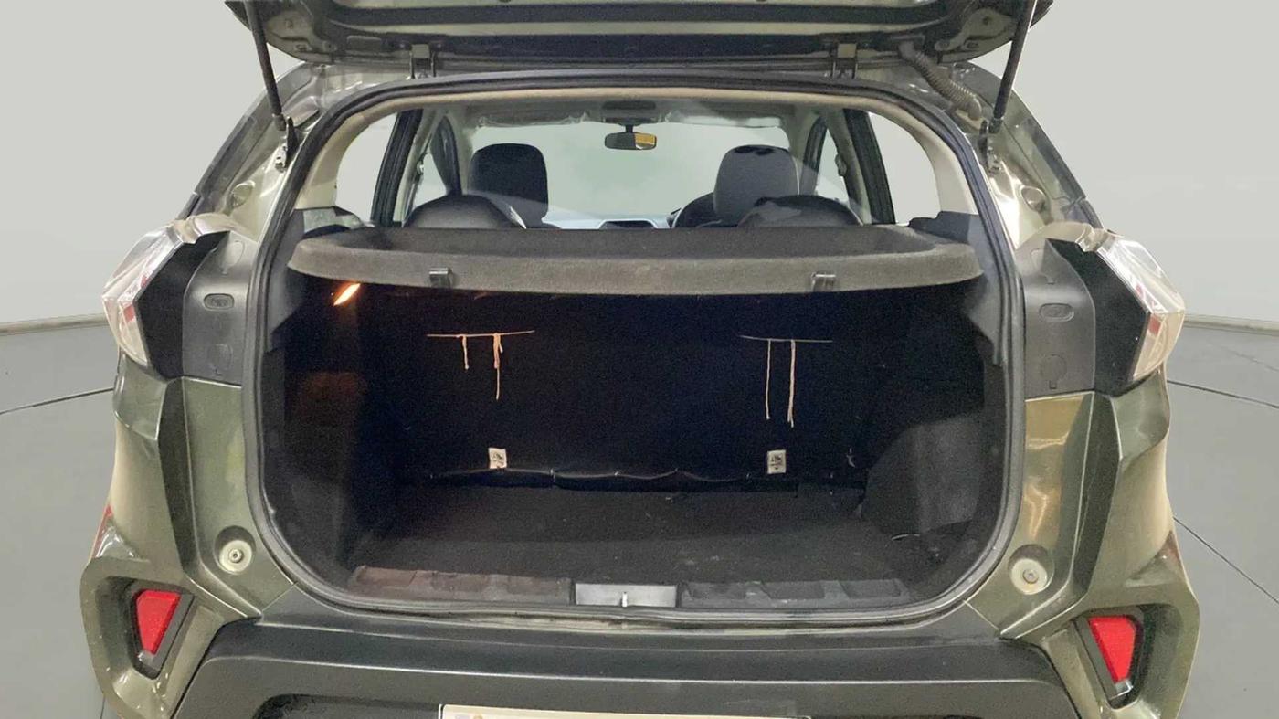 2021 Tata NEXON XM PETROL, Petrol, Manual, 16,460 km, Boot Inside