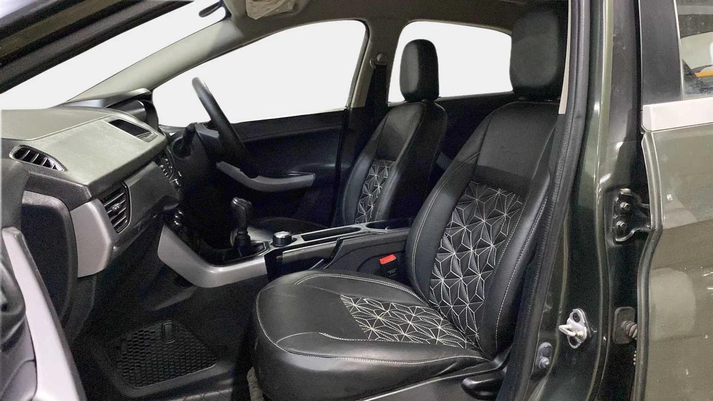 2021 Tata NEXON XM PETROL, Petrol, Manual, 16,460 km, Right Side Front Door Cabin