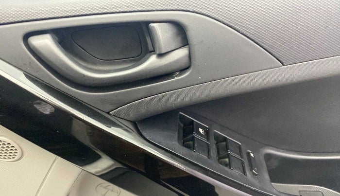 2019 Tata NEXON XM PETROL, Petrol, Manual, 59,223 km, Driver Side Door Panels Control