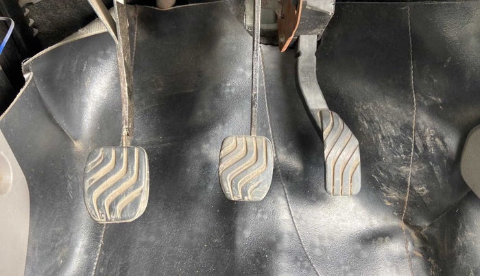 2016 Datsun Redi Go T (O), Petrol, Manual, 26,968 km, Pedals