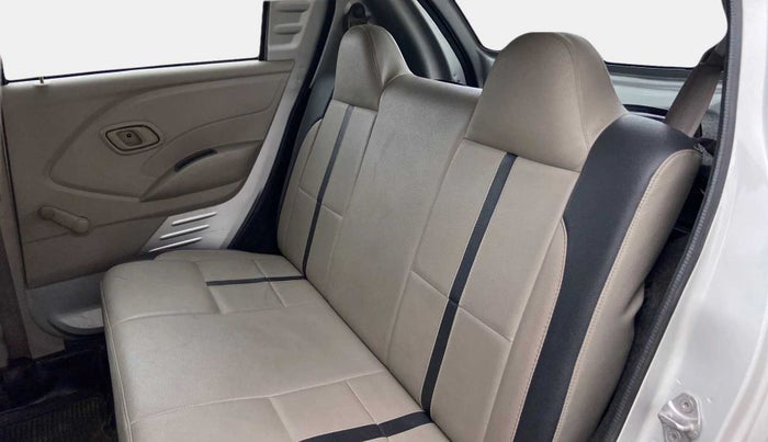 2016 Datsun Redi Go T (O), Petrol, Manual, 26,968 km, Right Side Rear Door Cabin