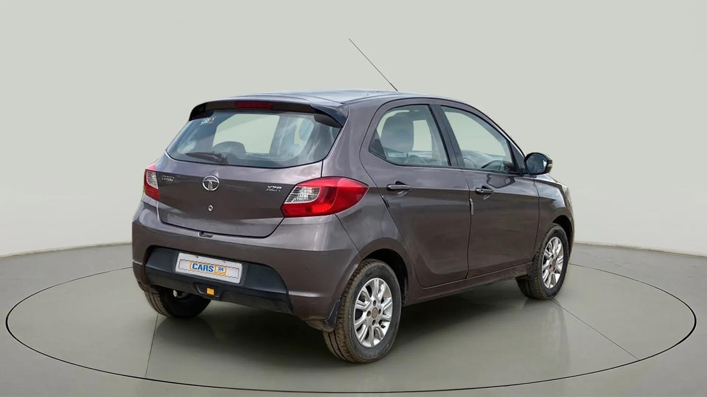 2017 Tata Tiago XZA PETROL, Petrol, Automatic, 99,757 km, Right Back Diagonal