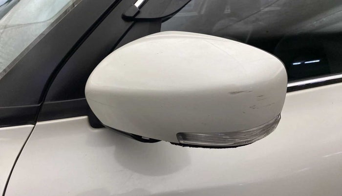 2018 Maruti Swift ZXI PLUS, Petrol, Manual, 37,558 km, Left rear-view mirror - Cover has minor damage