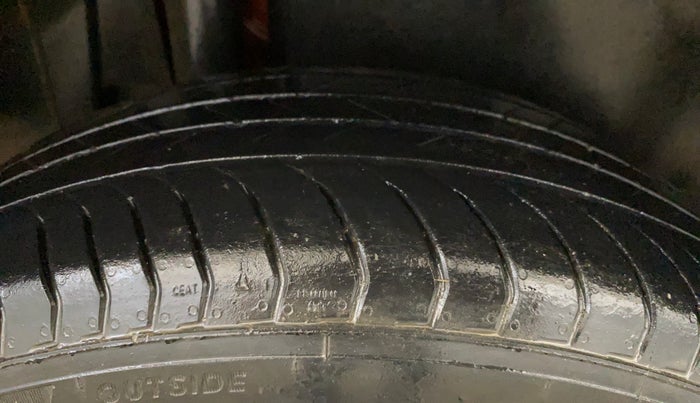 2022 Maruti Vitara Brezza VXI, Petrol, Manual, 30,051 km, Right Rear Tyre Tread