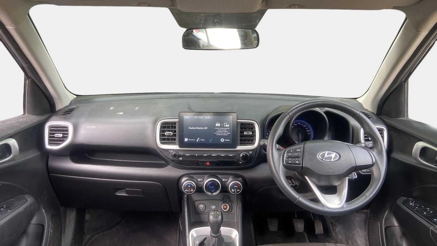 2021 Hyundai VENUE S+ 1.2, Petrol, Manual, 19,907 km, Dashboard