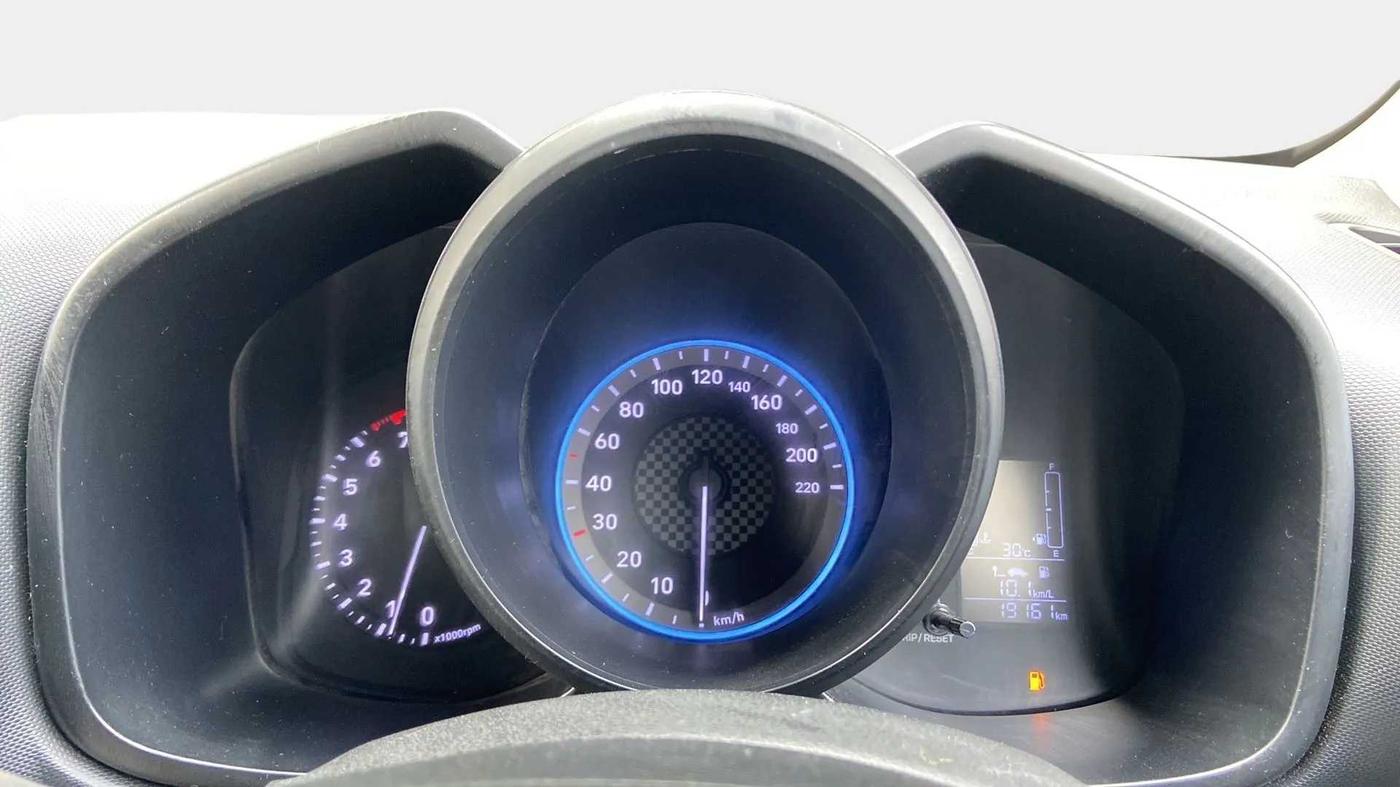 2021 Hyundai VENUE S+ 1.2, Petrol, Manual, 19,907 km, Odometer Image