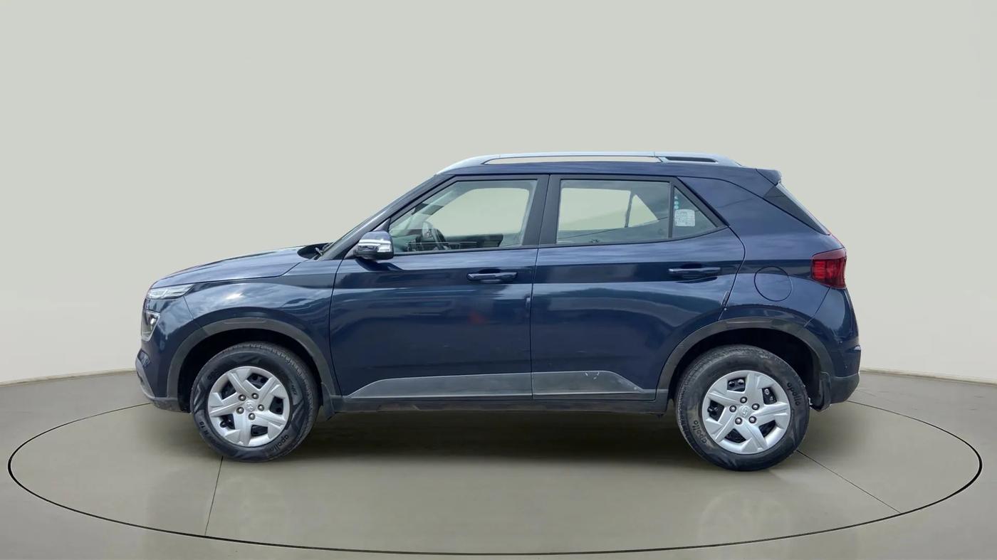 2021 Hyundai VENUE S+ 1.2, Petrol, Manual, 19,907 km, Left Side