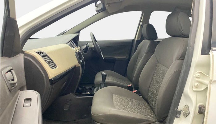 2015 Tata Zest XMS PETROL, Petrol, Manual, 61,317 km, Right Side Front Door Cabin