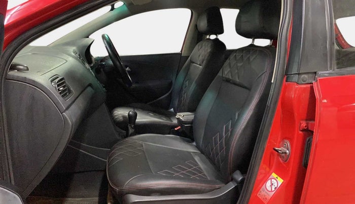 2015 Volkswagen Polo COMFORTLINE 1.2L, Petrol, Manual, 66,488 km, Right Side Front Door Cabin