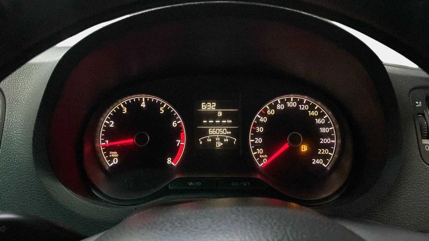 2015 Volkswagen Polo COMFORTLINE 1.2L, Petrol, Manual, 66,488 km, Odometer Image
