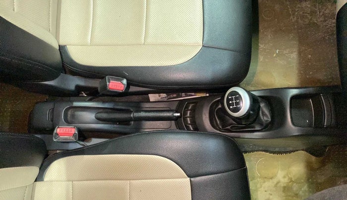 2014 Maruti Wagon R 1.0 VXI, Petrol, Manual, 42,307 km, Gear Lever