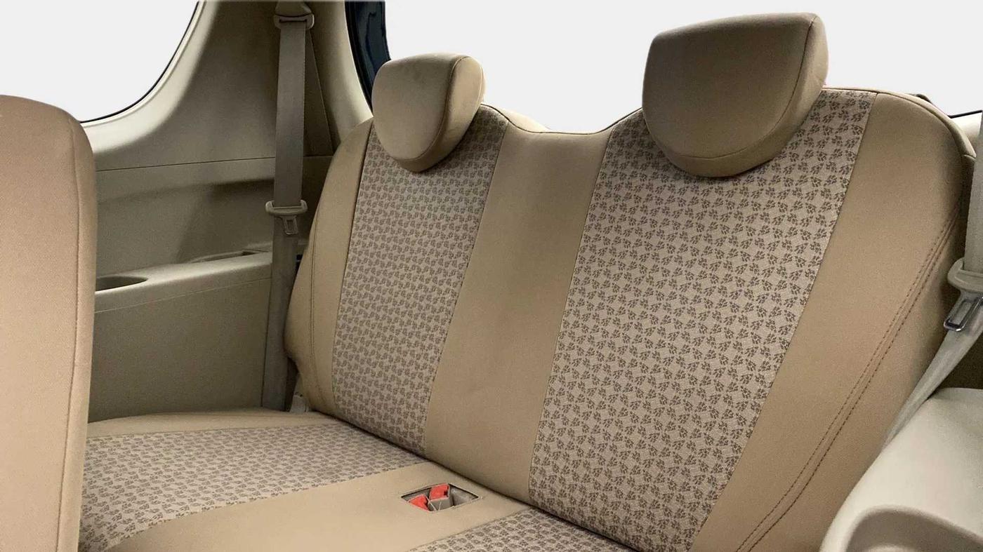 2014 Maruti Ertiga VXI, Petrol, Manual, 123 km, Third Seat Row ( optional )