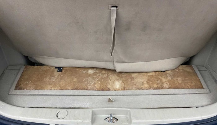 2014 Maruti Ertiga VXI, Petrol, Manual, 123 km, Boot Inside
