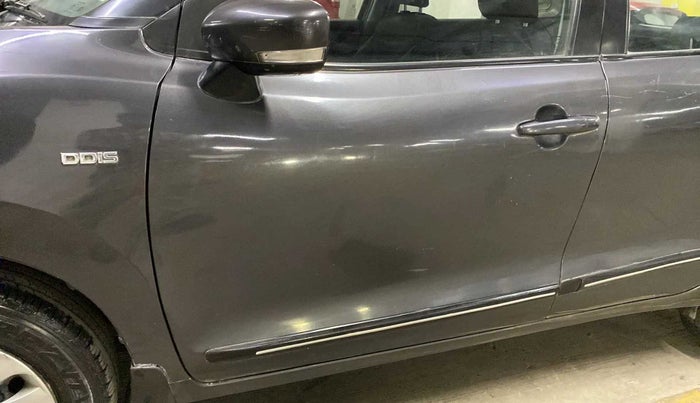 2017 Maruti Baleno DELTA DIESEL 1.3, Diesel, Manual, 40,133 km, Front passenger door - Minor scratches