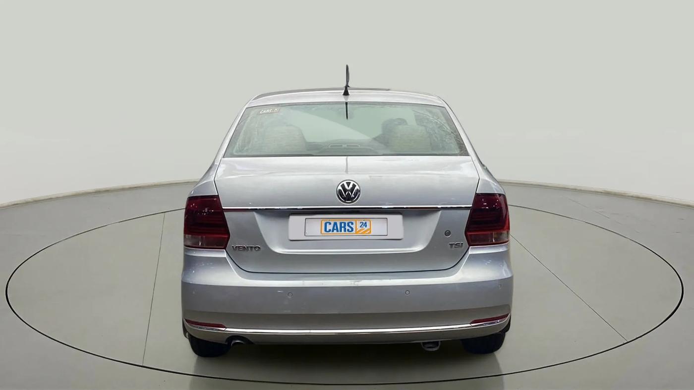 2017 Volkswagen Vento HIGHLINE PLUS 1.2 AT 16 ALLOY, Petrol, Automatic, 43,316 km, Back/Rear