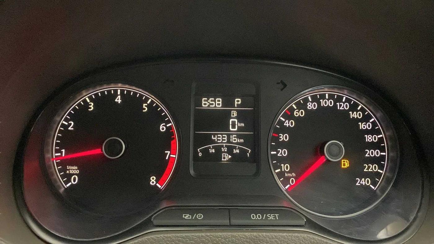 2017 Volkswagen Vento HIGHLINE PLUS 1.2 AT 16 ALLOY, Petrol, Automatic, 43,316 km, Odometer Image