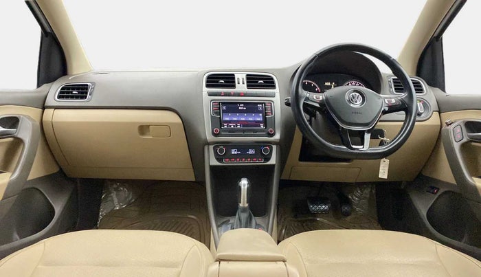 2017 Volkswagen Vento HIGHLINE PLUS 1.2 AT 16 ALLOY, Petrol, Automatic, 43,316 km, Dashboard