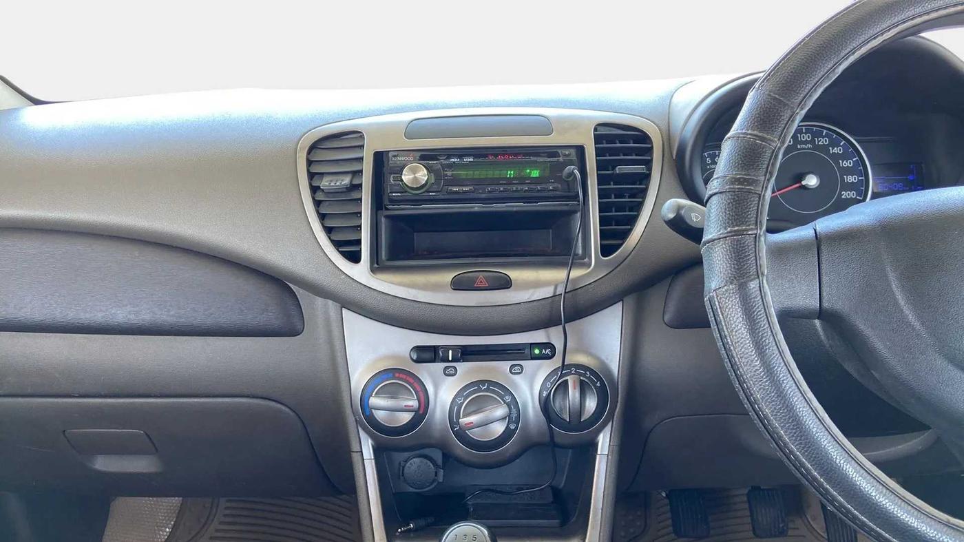 2013 Hyundai i10 MAGNA 1.2, Petrol, Manual, 80,394 km, Air Conditioner