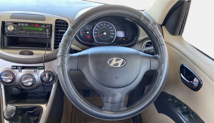 2013 Hyundai i10 MAGNA 1.2, Petrol, Manual, 80,394 km, Steering Wheel Close Up