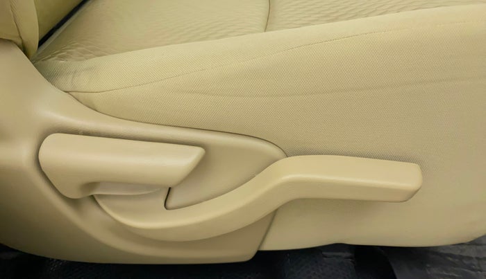 2013 Honda Amaze 1.2L I-VTEC S, Petrol, Manual, 79,335 km, Driver Side Adjustment Panel