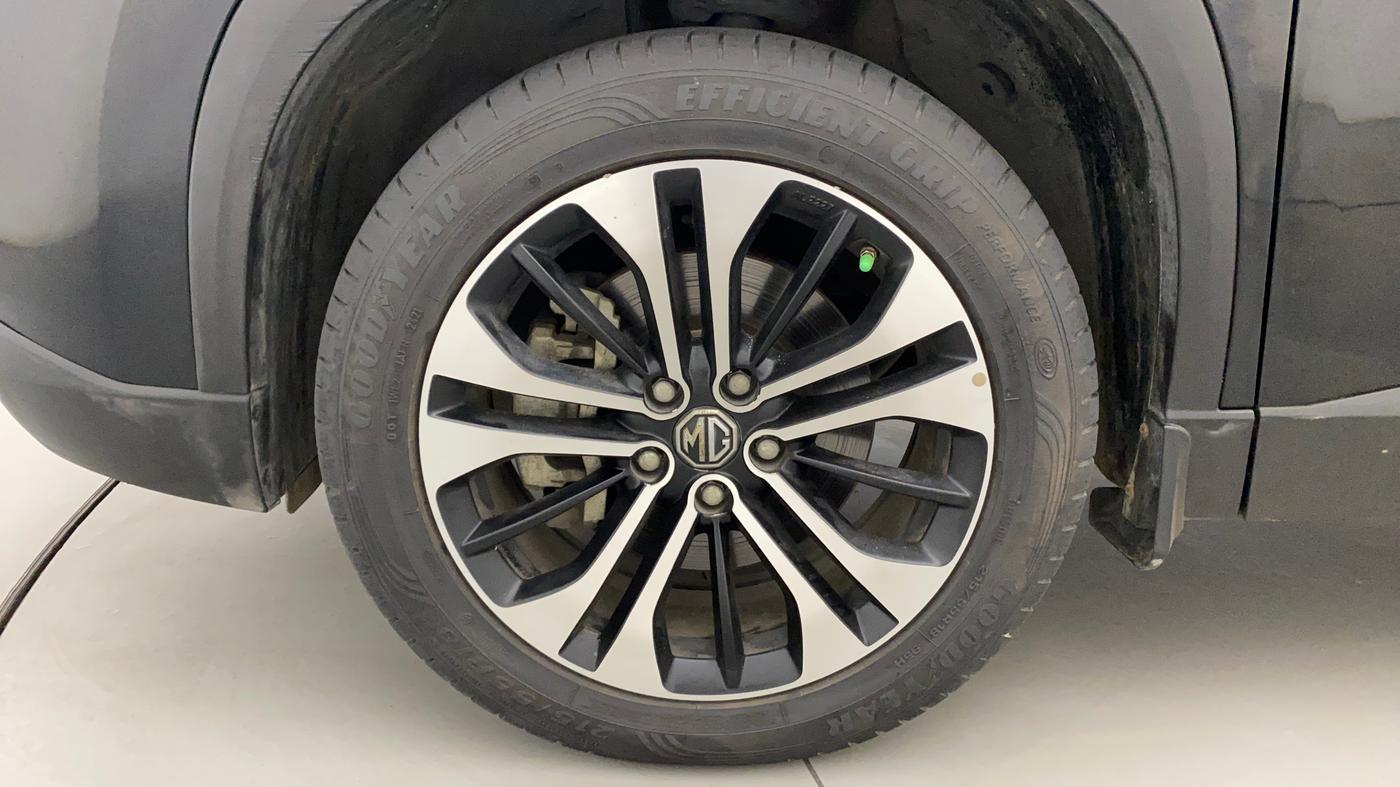 2021 MG HECTOR SHARP 1.5 PETROL CVT, Petrol, Automatic, 33,169 km, Left Front Wheel