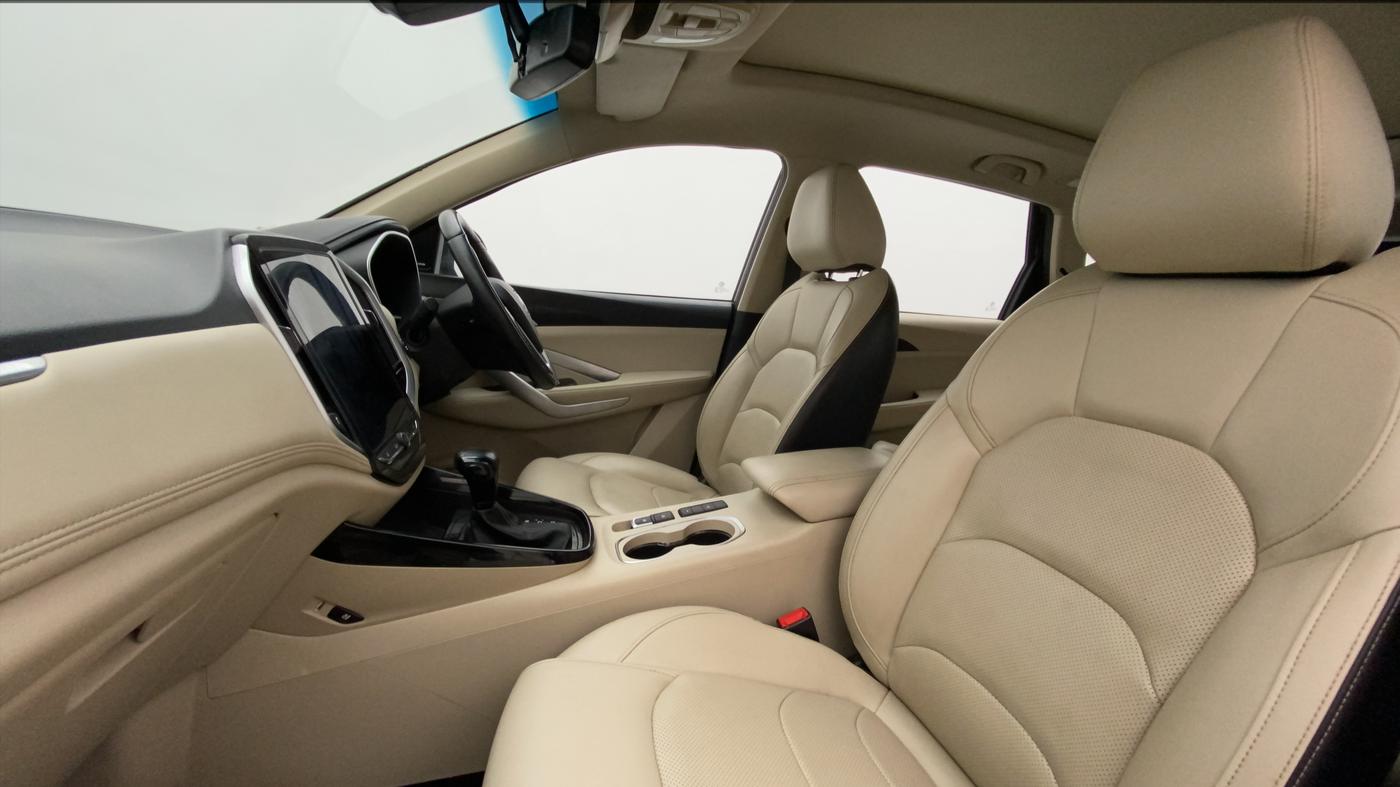 2021 MG HECTOR SHARP 1.5 PETROL CVT, Petrol, Automatic, 33,169 km, Right Side Front Door Cabin