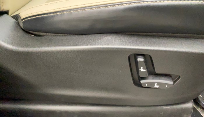 2021 MG HECTOR SHARP 1.5 PETROL CVT, Petrol, Automatic, 33,169 km, Driver Side Adjustment Panel