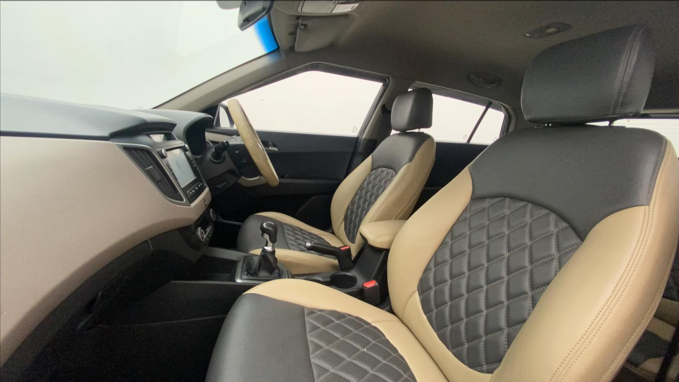 2016 Hyundai Creta SX PLUS 1.6 PETROL, Petrol, Manual, 76,804 km, Right Side Front Door Cabin