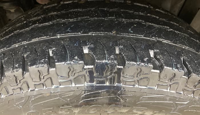 2021 Mahindra Thar LX PETROL HT 4WD AT, Petrol, Automatic, 52,832 km, Left Front Tyre Tread