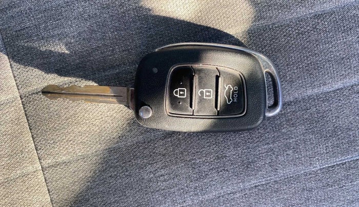 2021 Hyundai GRAND I10 NIOS SPORTZ U2 AMT 1.2 CRDI, Diesel, Automatic, 43,478 km, Key Close Up