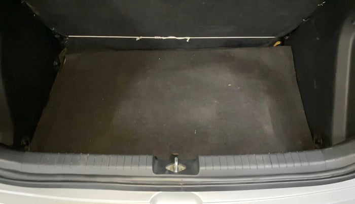 2017 Hyundai Elite i20 SPORTZ 1.4 CRDI, Diesel, Manual, 73,149 km, Boot Inside