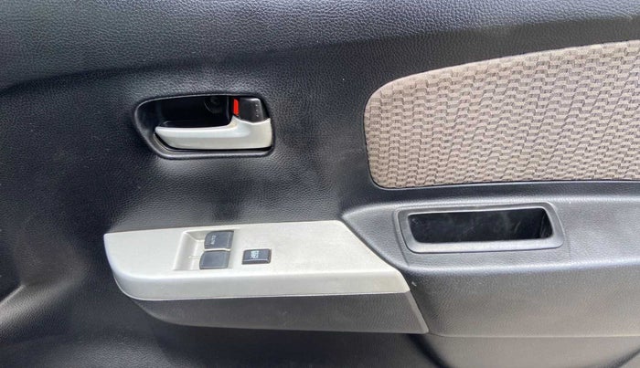 2013 Maruti Wagon R 1.0 LXI, Petrol, Manual, 49,258 km, Driver Side Door Panels Control